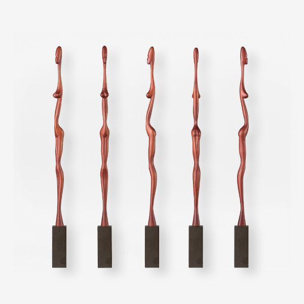 Figures féminines stylisées