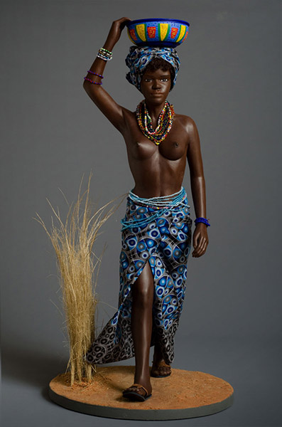 africaine aux seins nus